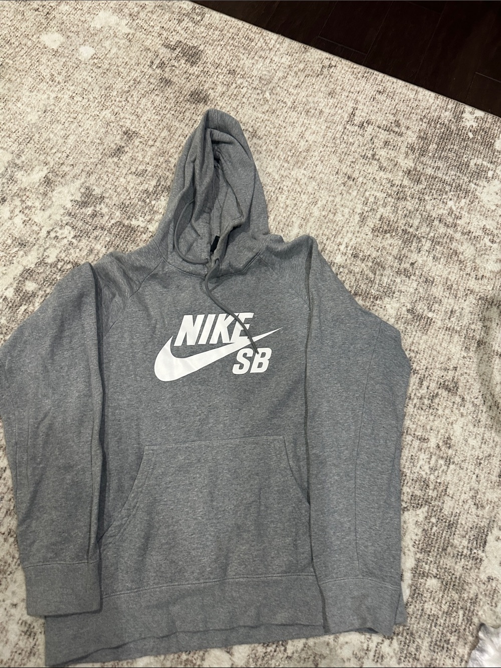 Nike SB Men's Gray Pullover Hoodie -L